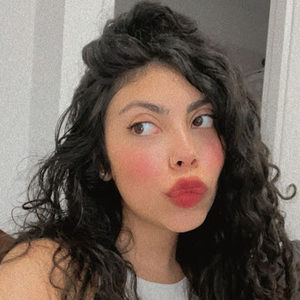 Meet your Posher, Andrea liú